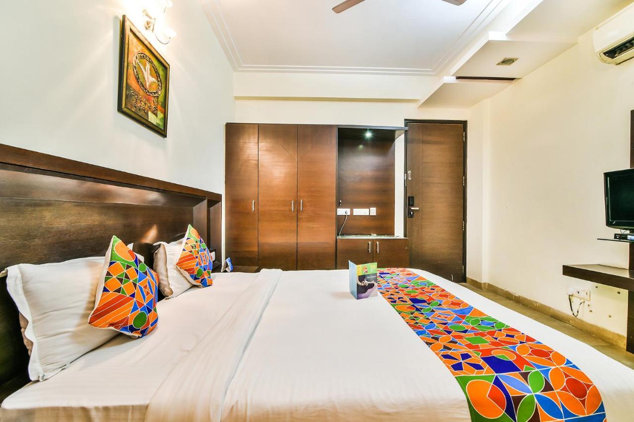 Fabhotel Oasis Dlf Phase 3 Gurgaon Esterno foto