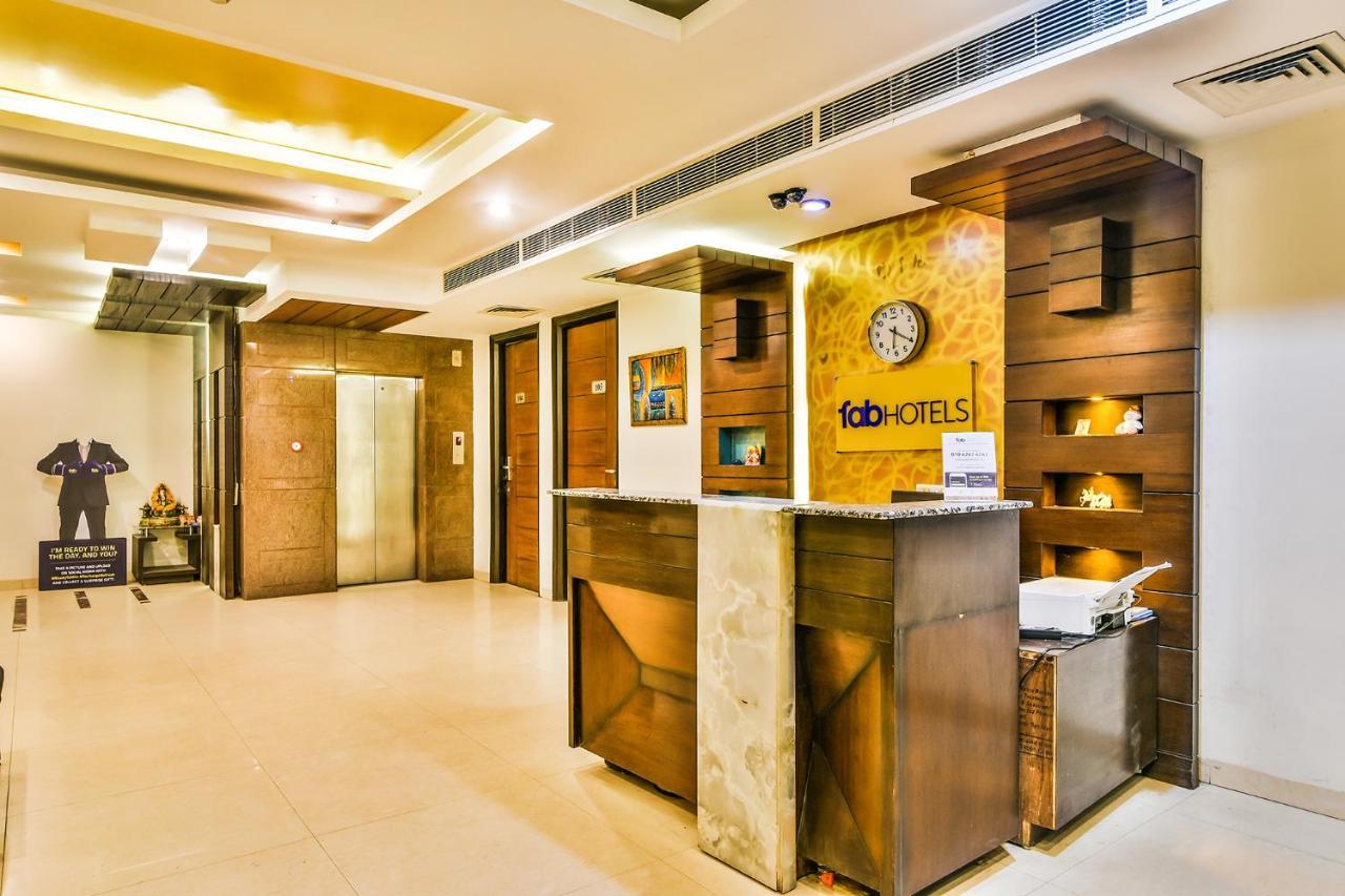 Fabhotel Oasis Dlf Phase 3 Gurgaon Esterno foto