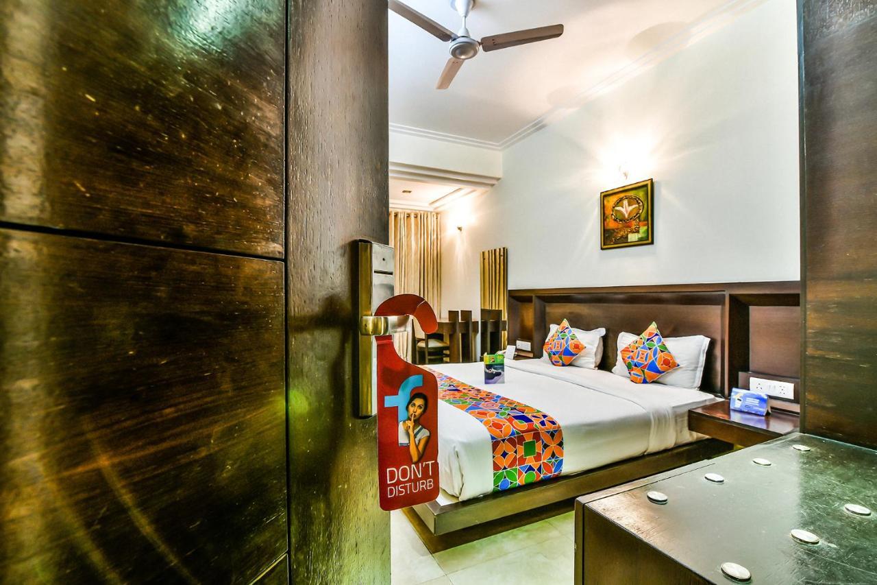 Fabhotel Oasis Dlf Phase 3 Gurgaon Esterno foto
